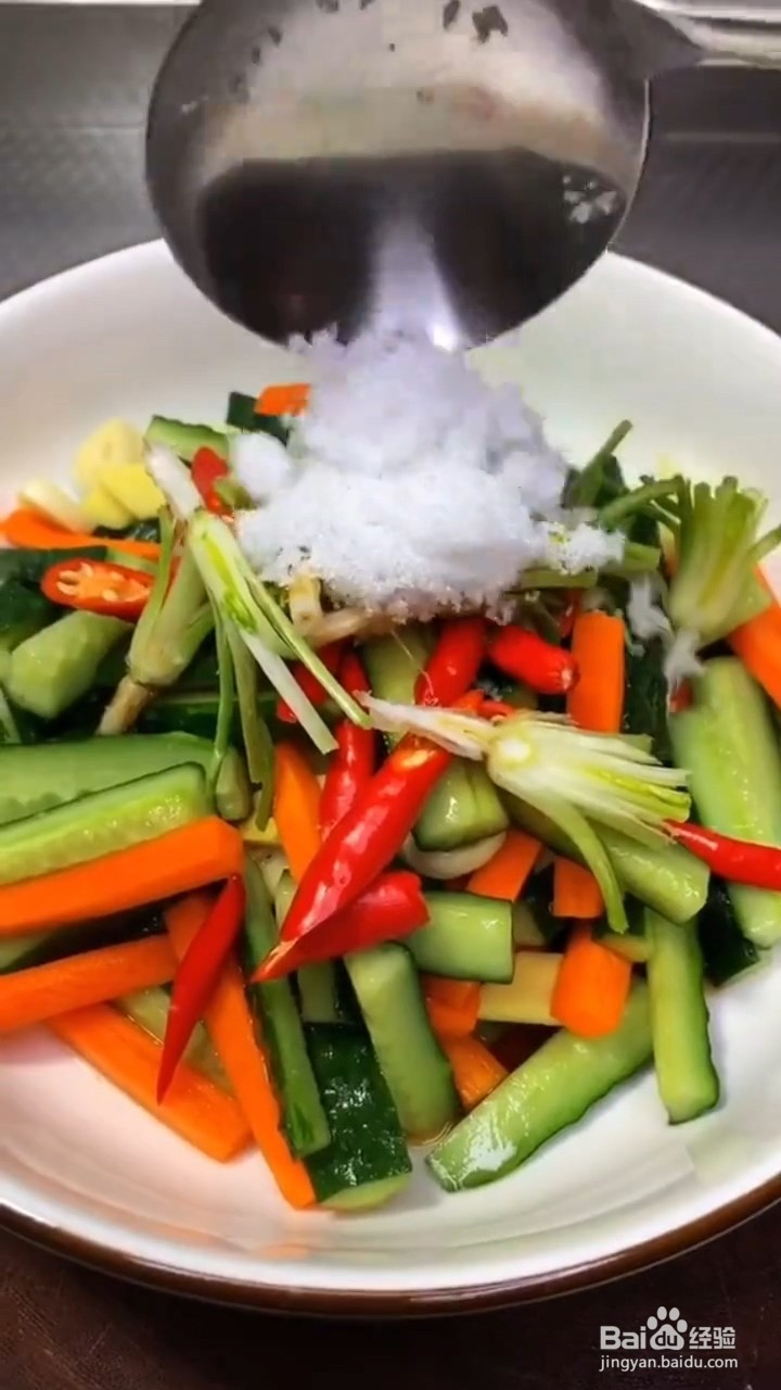如何制作好吃的开胃小黄瓜