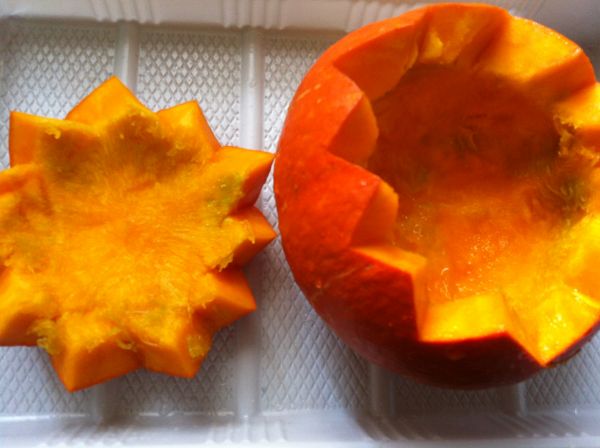 牛肉毛豆南瓜盅