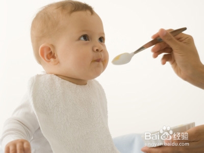 新生儿喂养有哪些要注意的