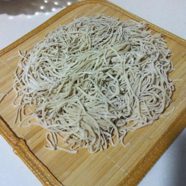 排骨五花肉排骨闷面