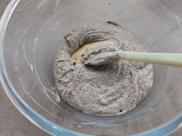 黑芝麻糯米华夫饼