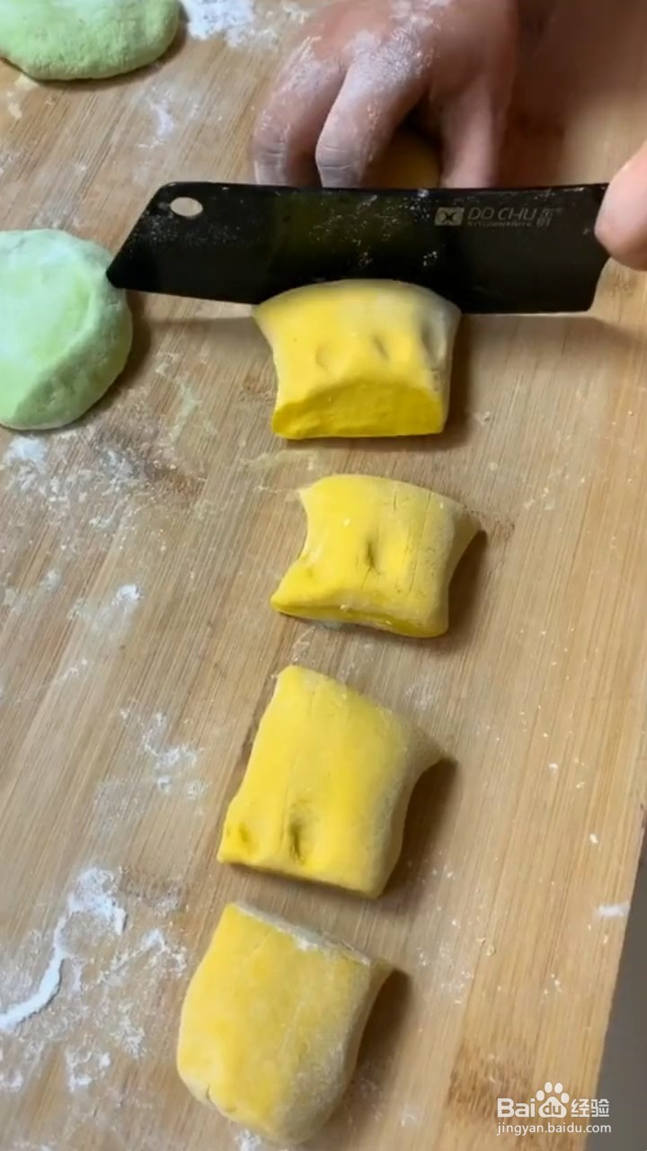 如何制作网红玉米面包