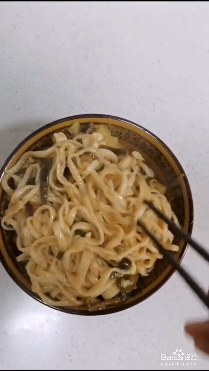 如何自制简单好吃的家常拉面