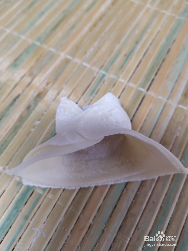 细腻美味的鸡丝鲜肉馄饨