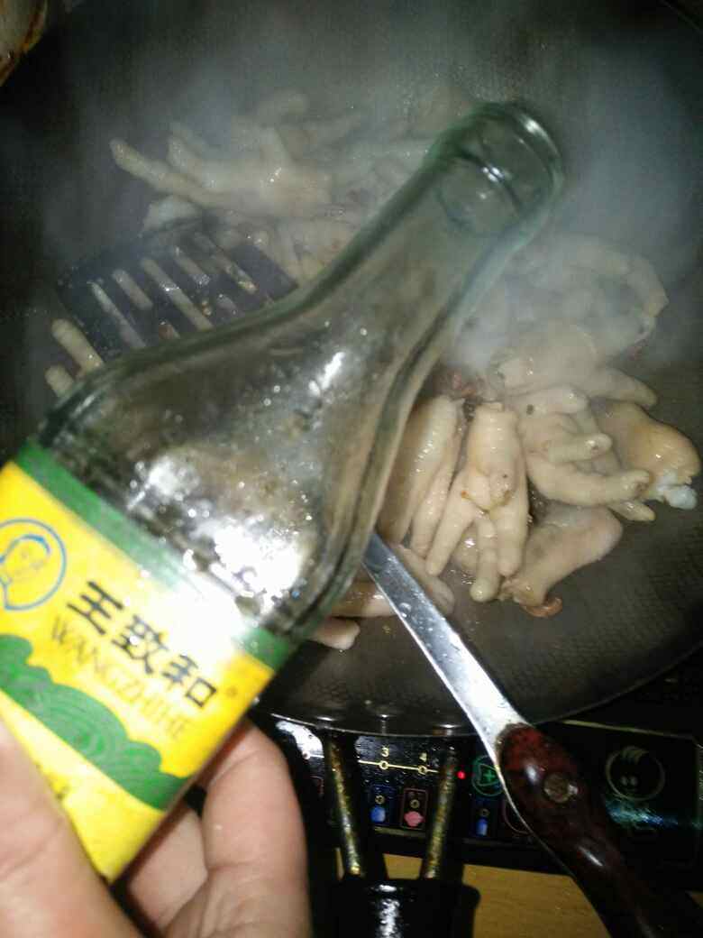 教你快速学会制作红烧鸡爪