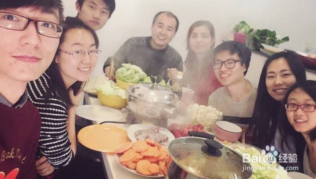 过年不回家的人可以怎么过