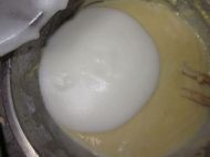 宝宝喜欢的小熊鸡蛋糕