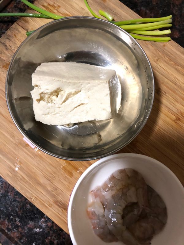 鲜虾小白菜豆腐汤