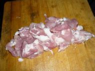 萝卜炒肉的做法