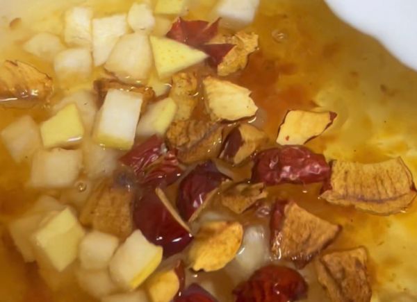 桃胶雪燕皂角米羹