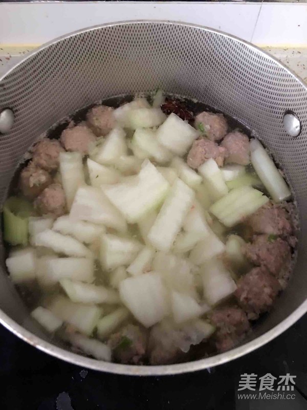 羊肉丸子冬瓜汤