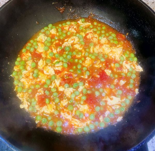 西红柿鸡蛋焖豌豆