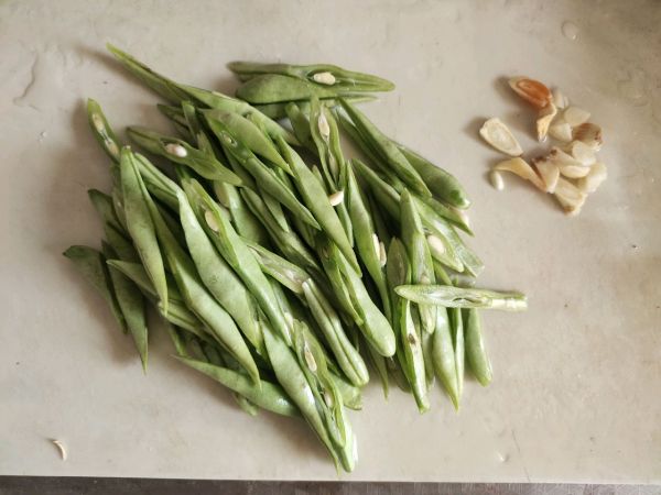 简单美味干煸扁豆角