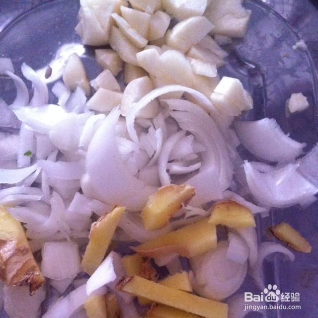 新手易做的鸡肉青椒粉皮