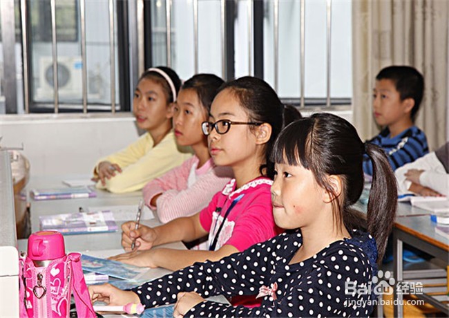 学生上课捣乱,不认真听讲怎么办