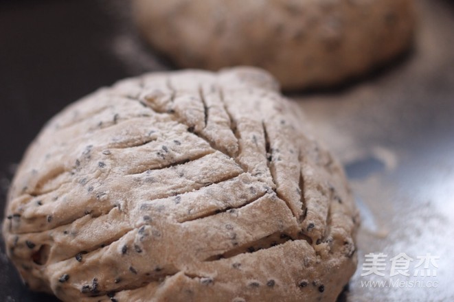 黑芝麻核桃软欧