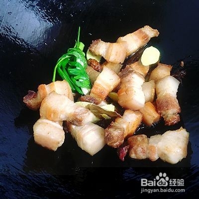香糯可口、肥而不腻的秘制红烧肉