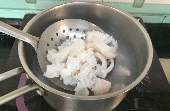 三蔬鱿鱼卷的美味做法