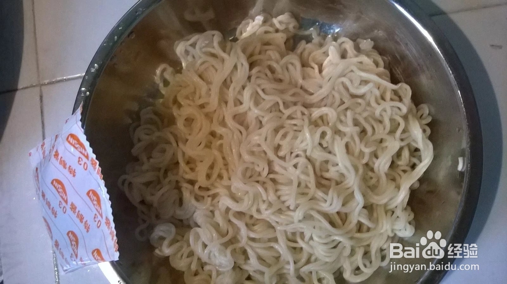 如何煮干拌面,方便面炒面的干拌做法