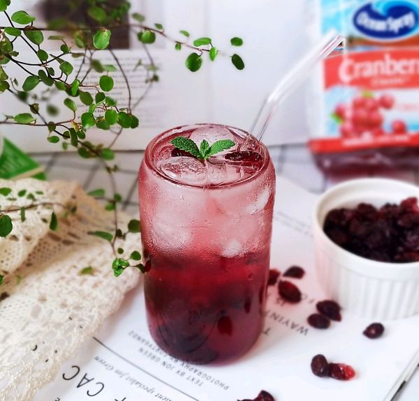 蔓越莓果冻冰饮