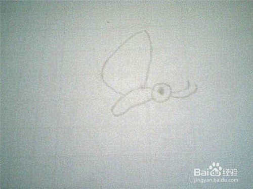 简笔画蝴蝶的画法：