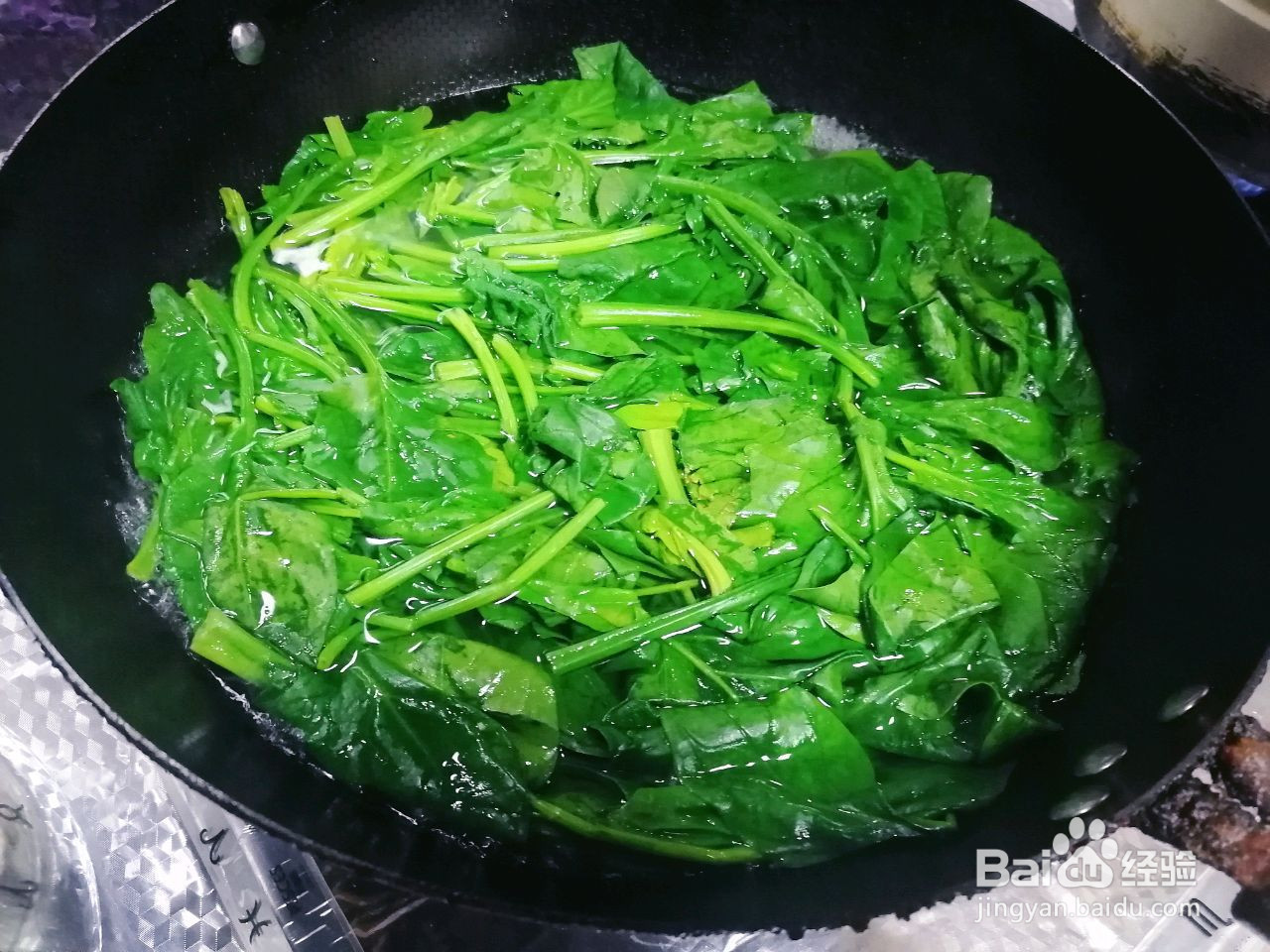 菠菜炒鸡蛋的做法