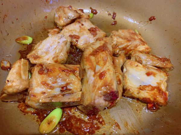 杏鲍菇山药烧排骨