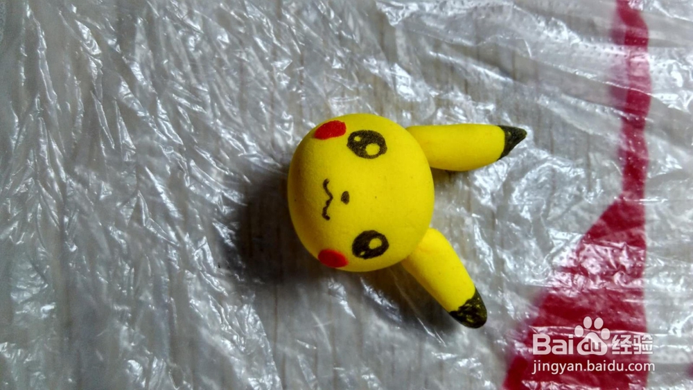 用彩泥捏皮卡丘教程