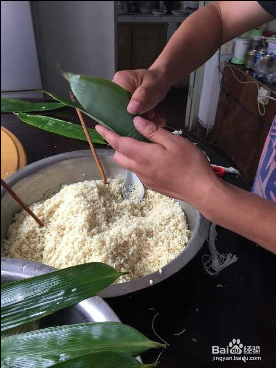 红豆糯米牛角粽