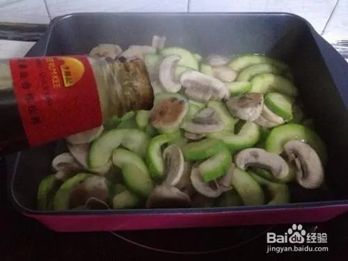茭瓜炒白蘑