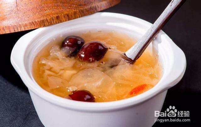 哪些人不适合喝银耳汤
