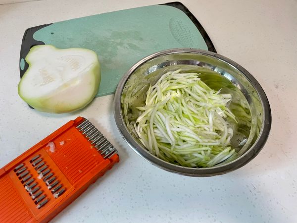 葫芦炒榨菜肉丝