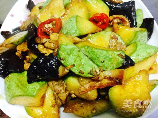 西葫芦木耳炒肉片