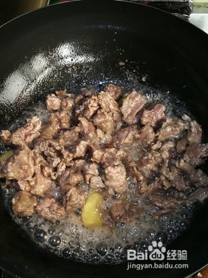 砂锅牛肉炖土豆的做法