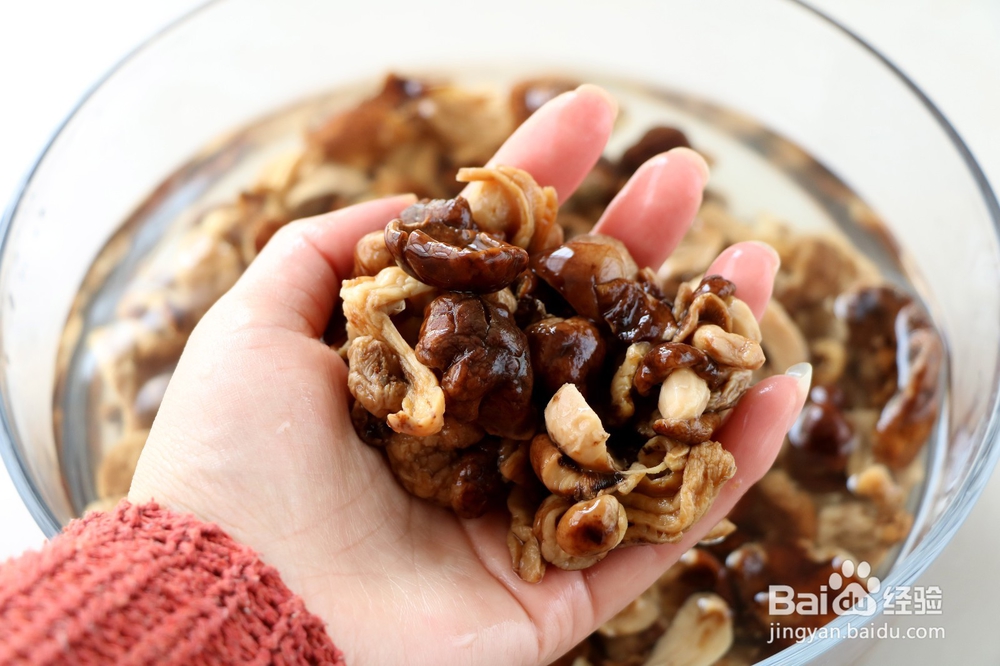 野生蘑菇怎样做最好吃?