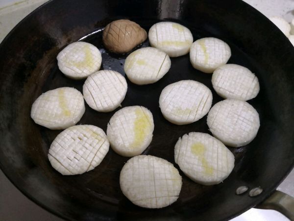 黑椒汁香煎杏鲍菇