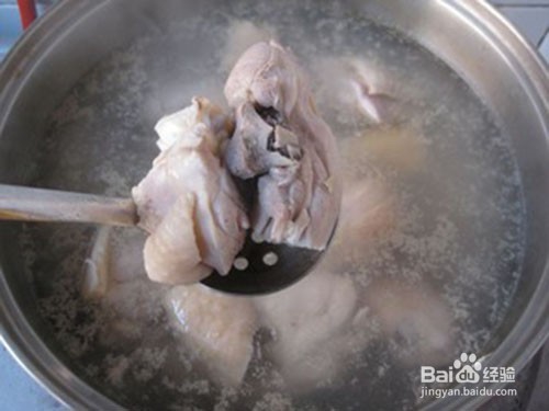 姜哥私房菜——木瓜杂豆鸡肉煲