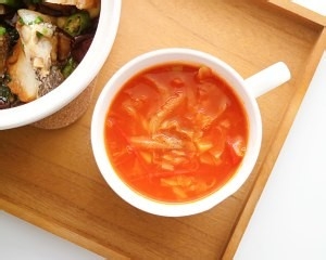 教你怎么做番茄卷心菜浓汤