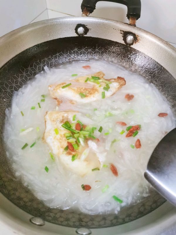 萝卜丝荷包蛋汤