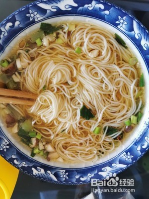葱油汤面的做法大全