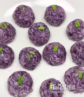 如何蒸制糯米紫薯丸子？