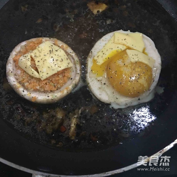 香菇抱蛋,培根三明治