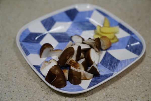 香菇干贝粥（炖锅版）