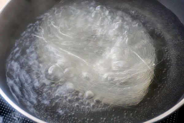 泰式凉拌酸辣粉丝
