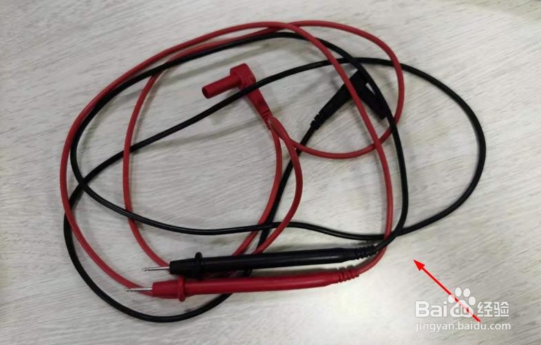如何用数字万用表测量电网电压