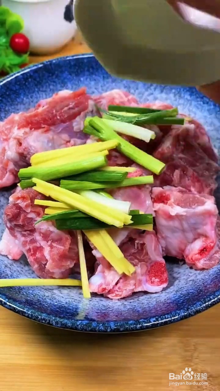 如何自制美味好吃的家常版粉蒸排骨