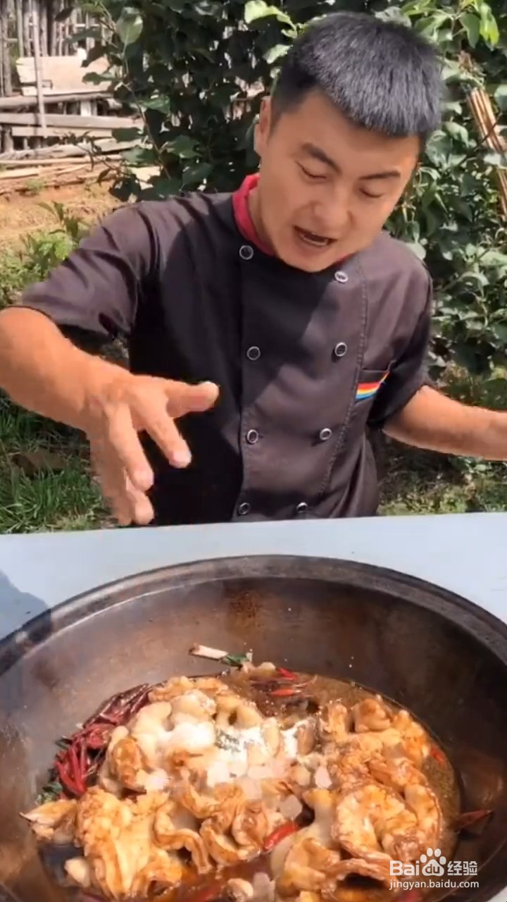 超级好吃的红烧鸡冠油要怎样做