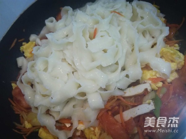西红柿鸡蛋炒刀削面