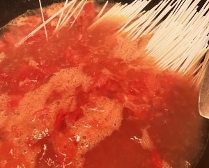 食补养生番茄鸡蛋面的做法