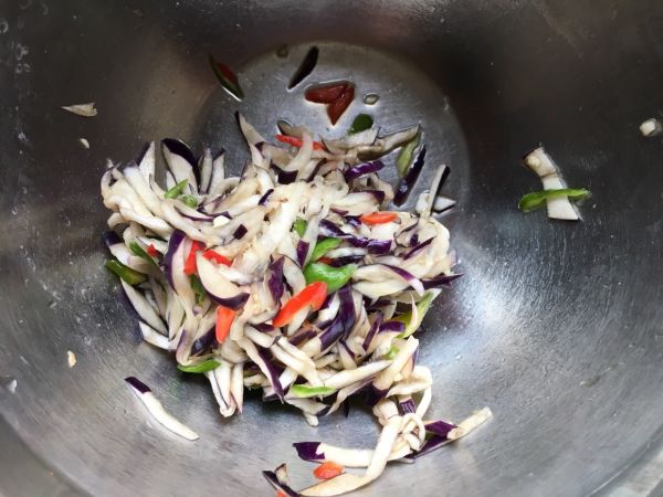 茄子辣椒鸡蛋饼